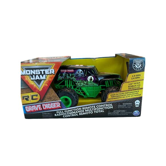 Monster Jam Grave Digger RC Truck 1:24 Scale Remote Control Monster Truck - Picture 6 of 9